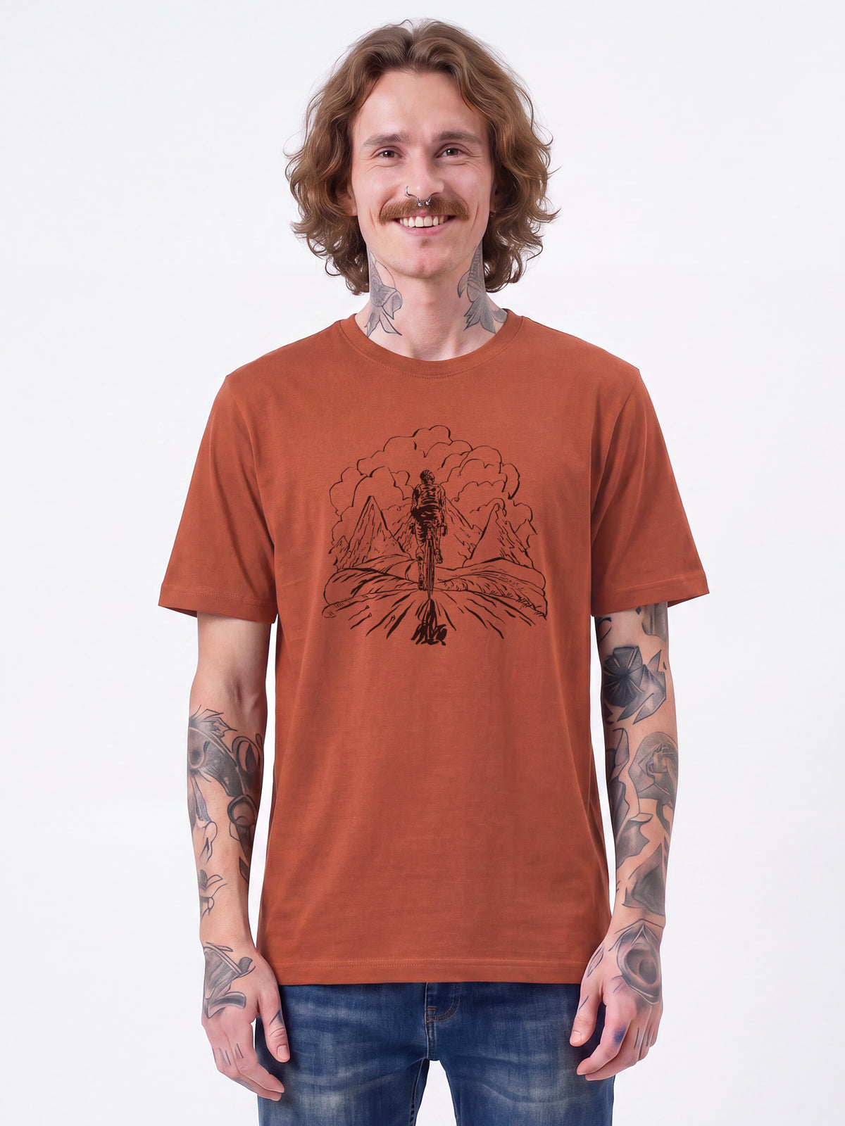 Berge und Mountainbike | T-Shirt Unisex-model_01;C730