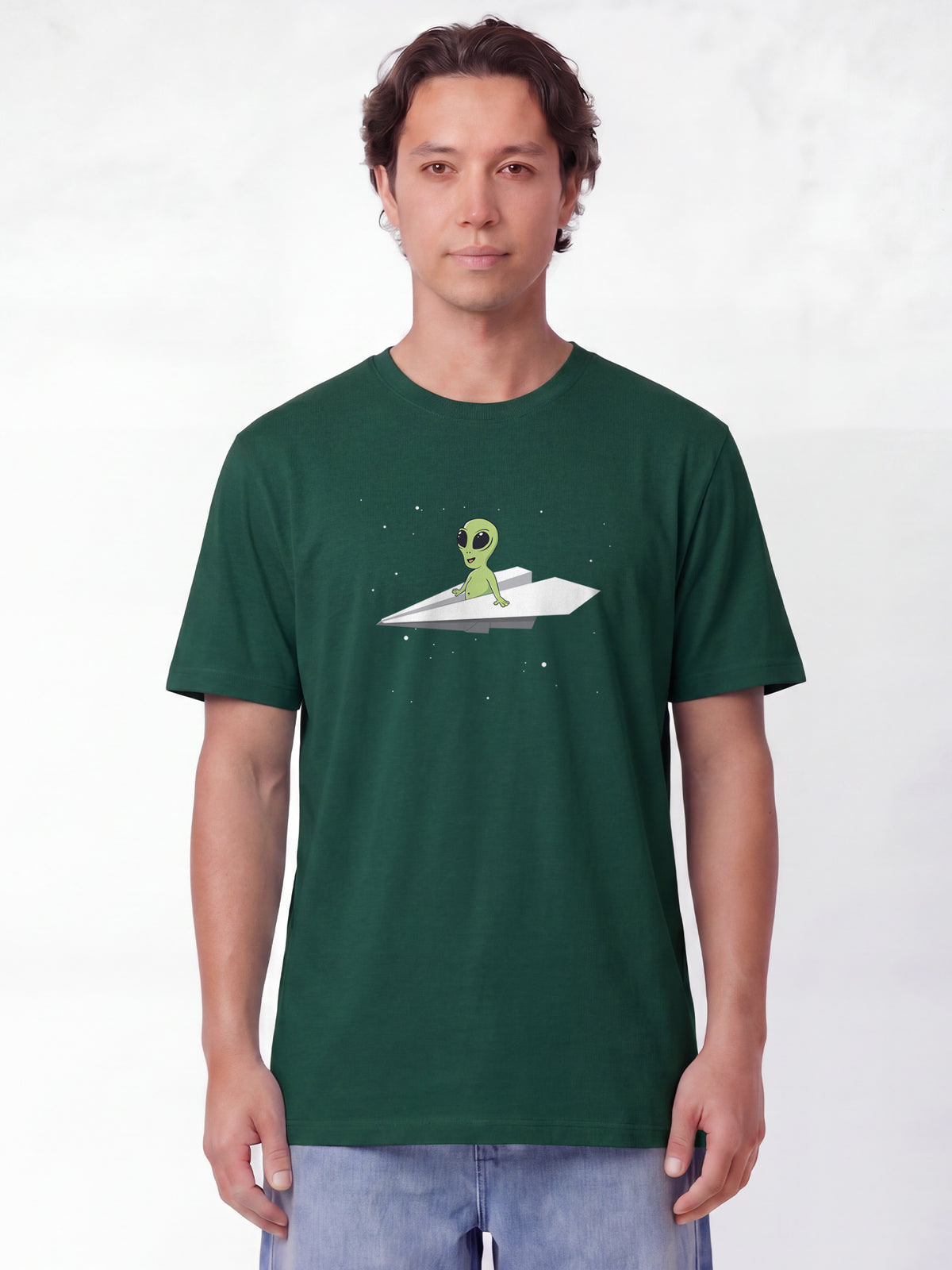Alien on a paper plane | T-Shirt Unisex-model_01;C036