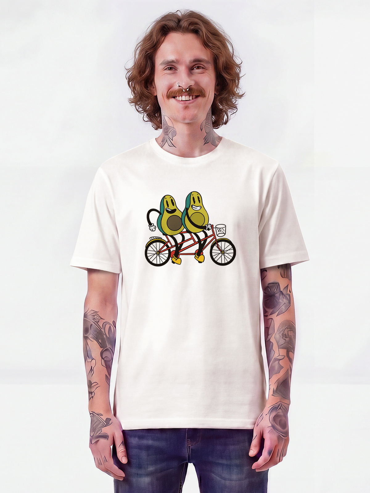 Avocado Fahrrad | T-Shirt Unisex-model_01;C018