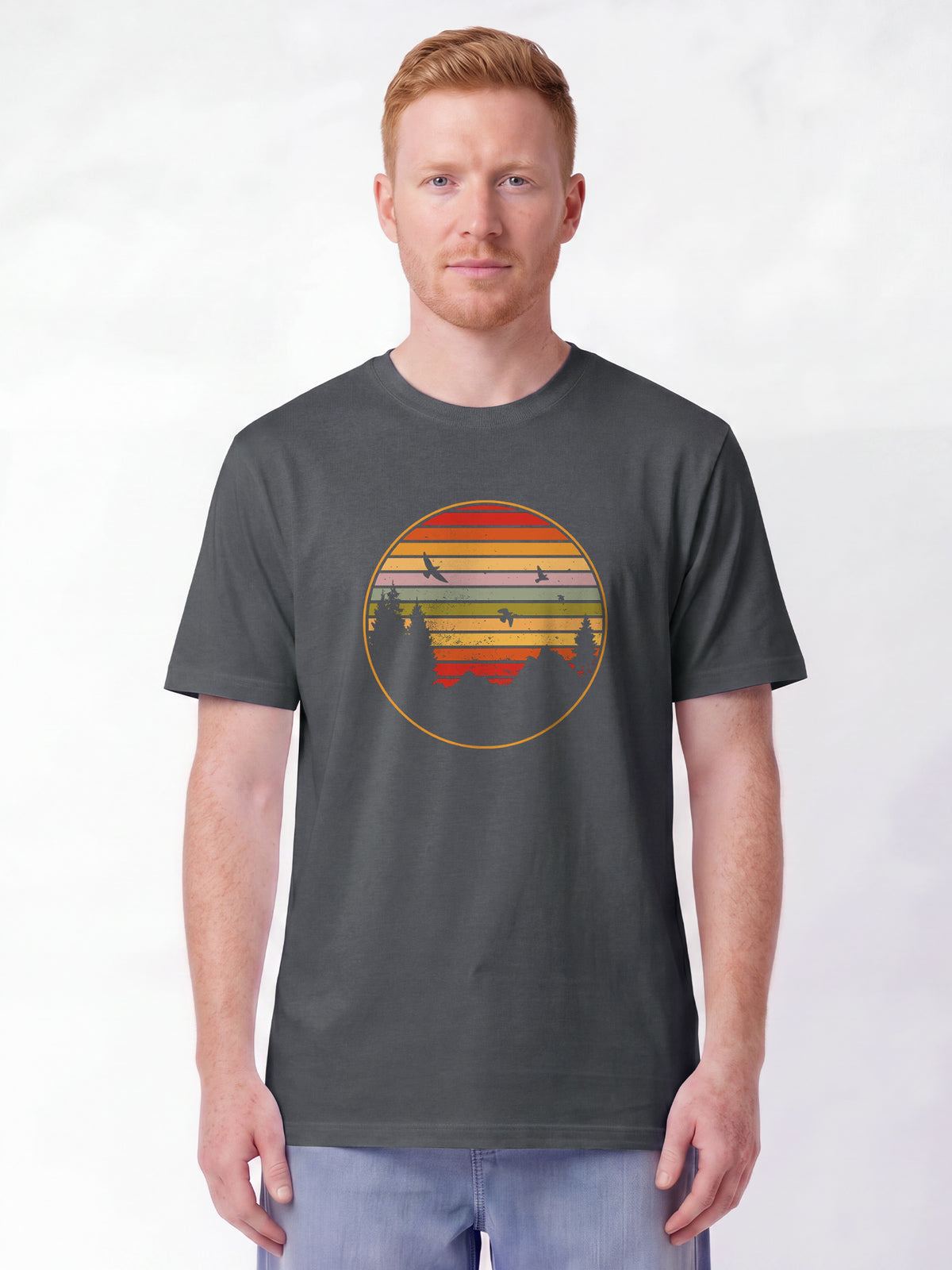 Sunset Berge & Tannen | T-Shirt Unisex-model_01;C253