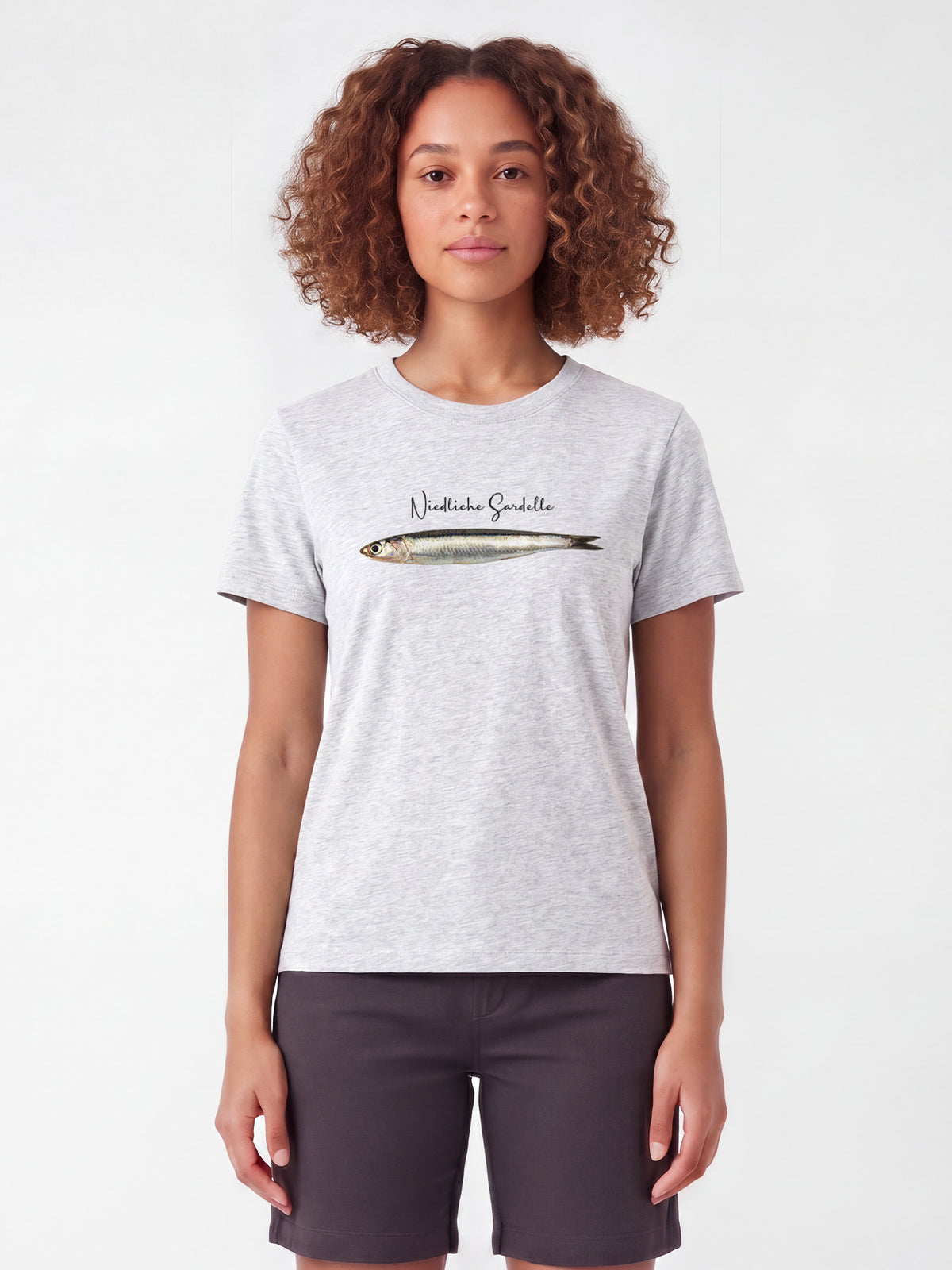 Niedliche Sardelle | T-Shirt Frauen-model_01;C146