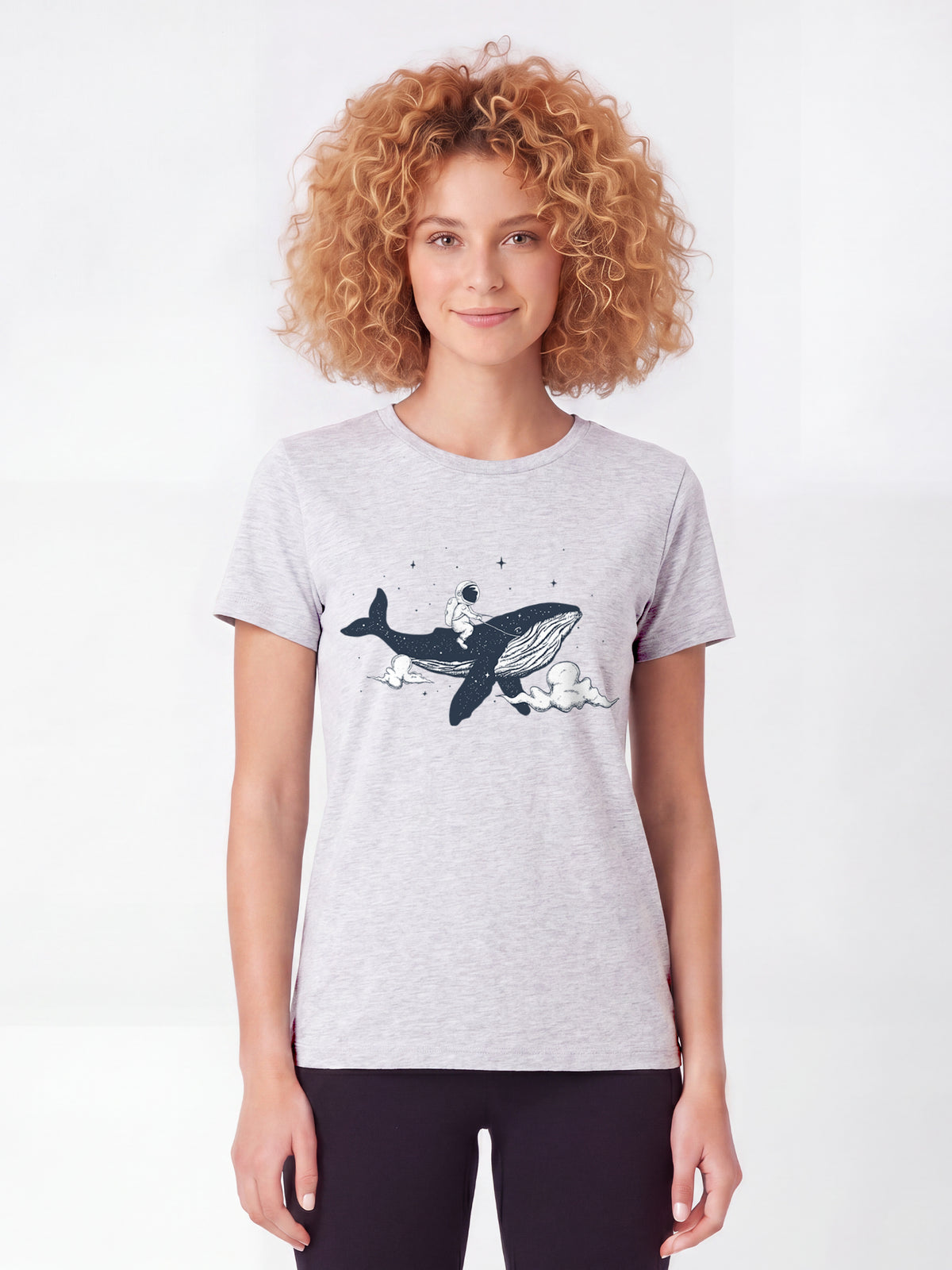Spacewhale | T-Shirt Frauen-model_01;C146
