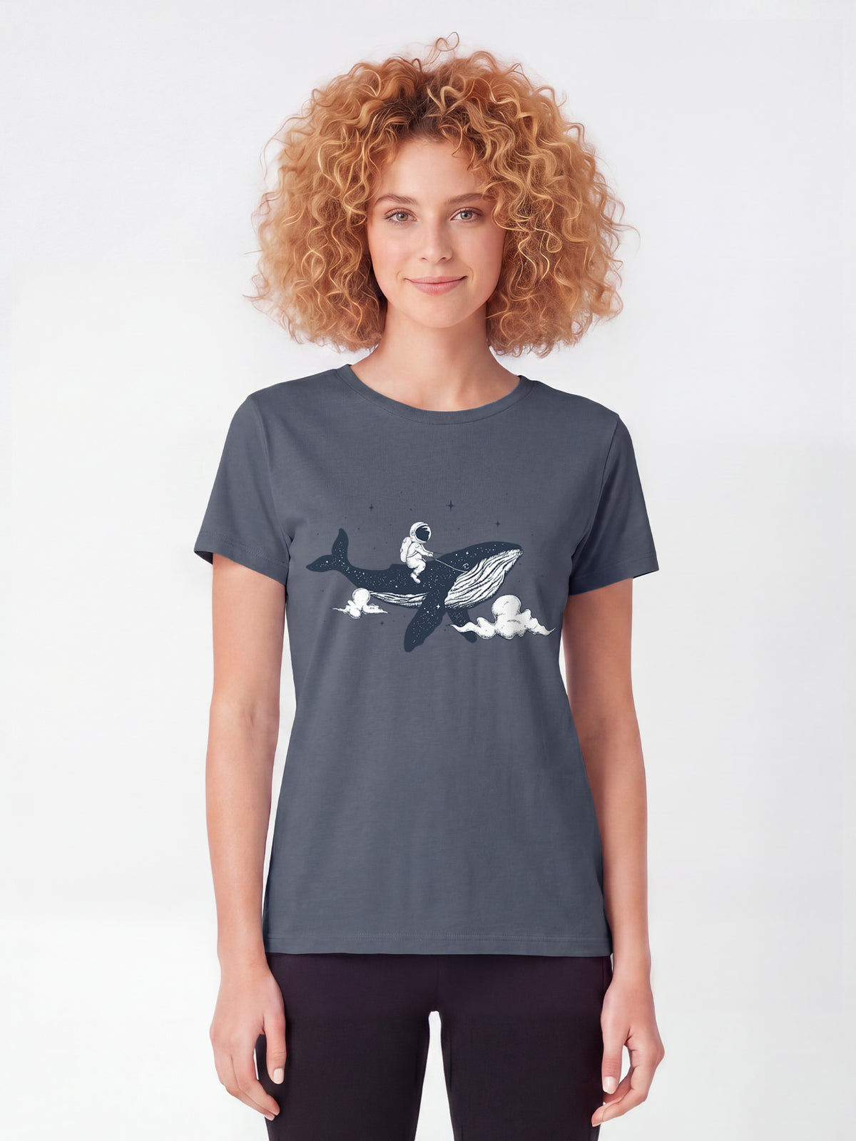 Spacewhale | T-Shirt Frauen-model_01;C156