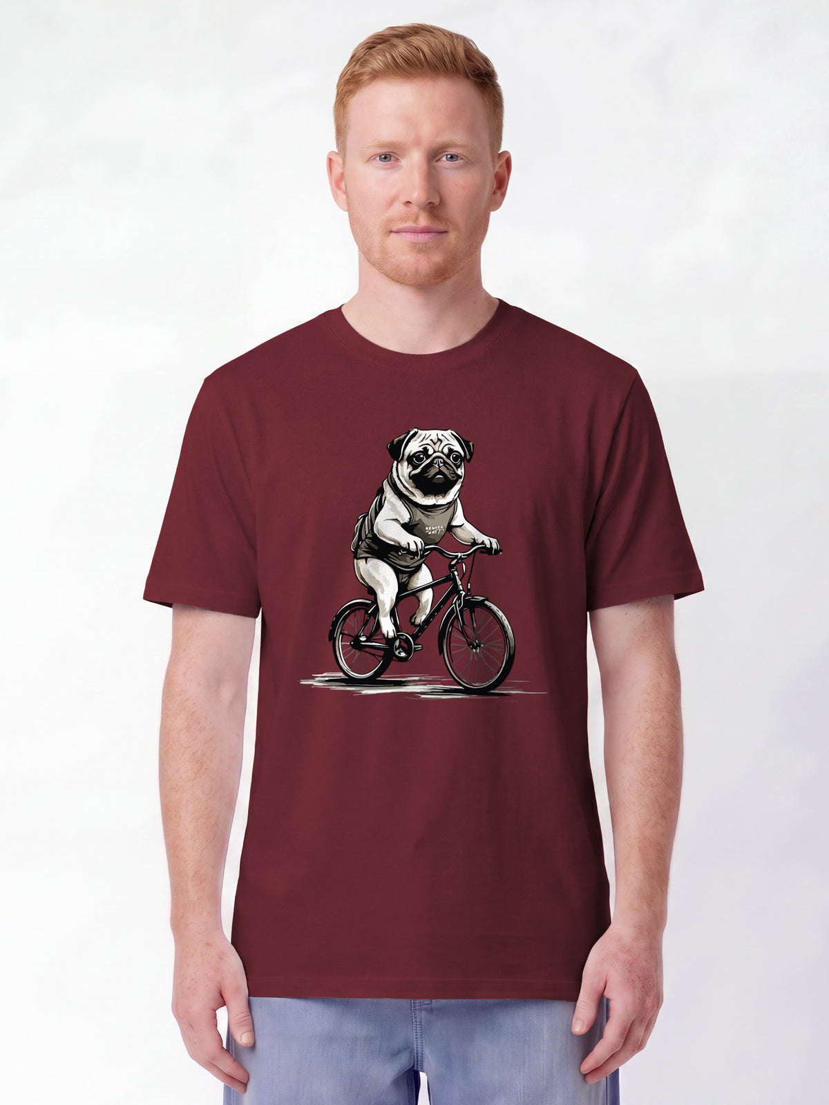 Mops auf Fahrrad | T-Shirt Unisex-model_01;C244