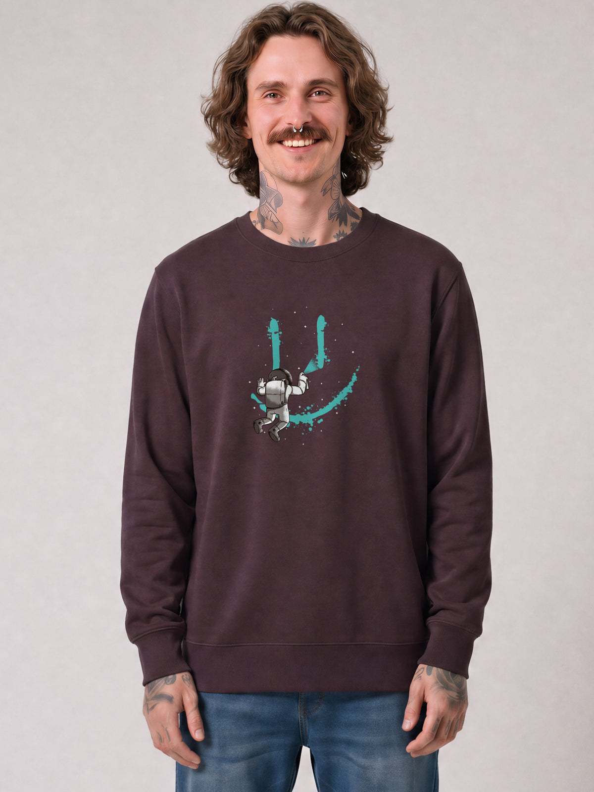 Graffiti Astronaut | Sweatshirt Unisex-model_01;C116