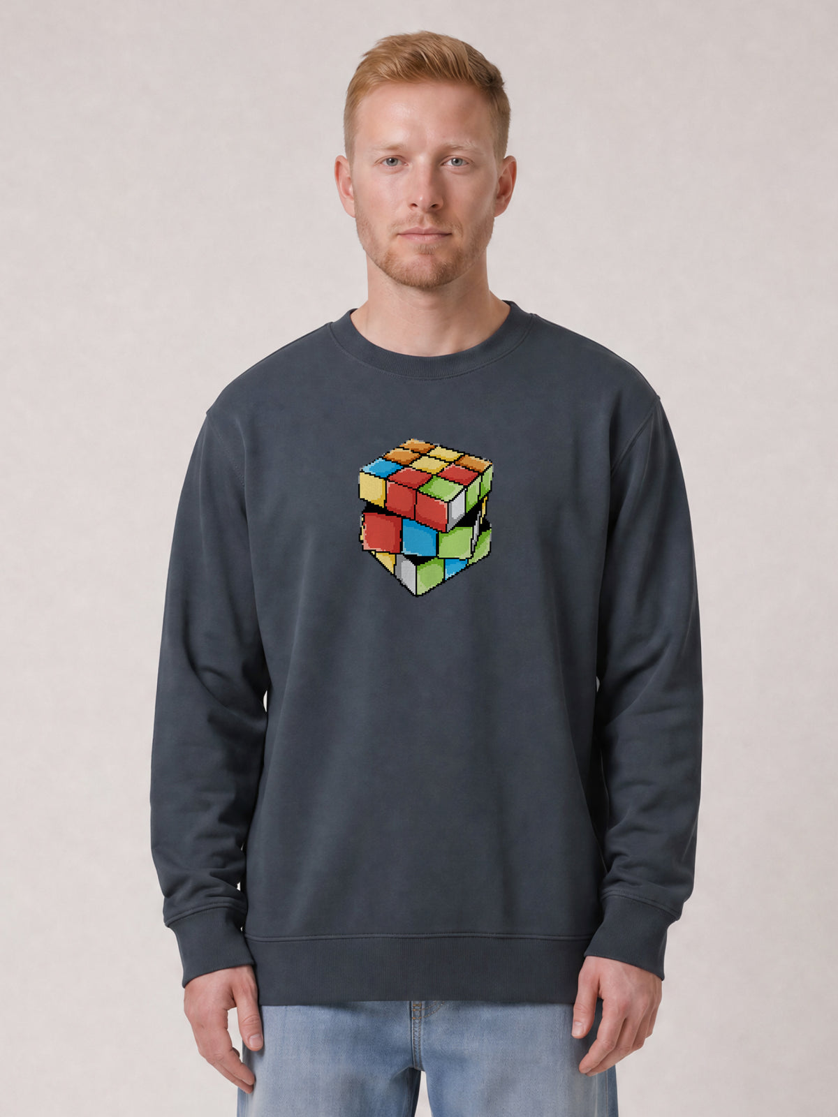 Pixel Zauberwürfel | Sweatshirt Unisex-model_01;C715