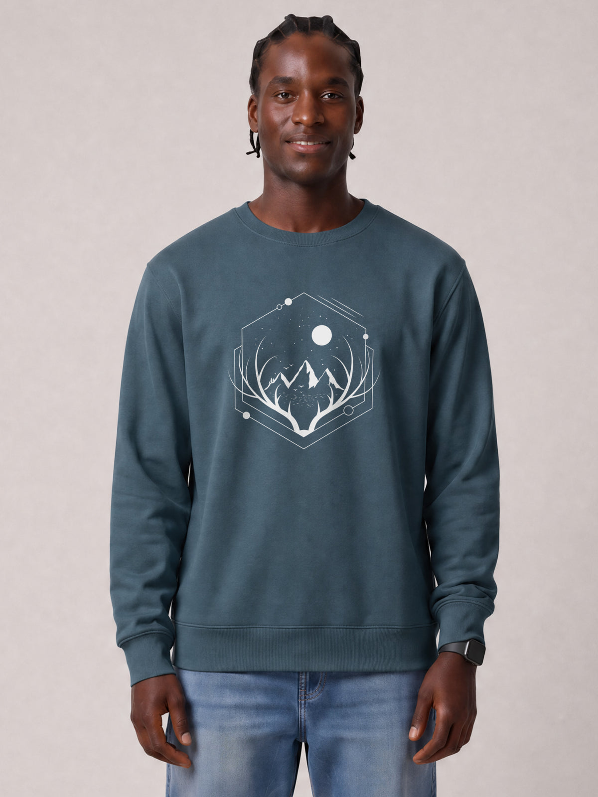 Wanderlust at night | Sweatshirt Unisex-model_01;C702