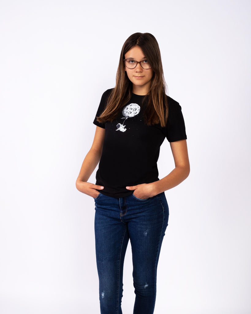 C002;Black;model3