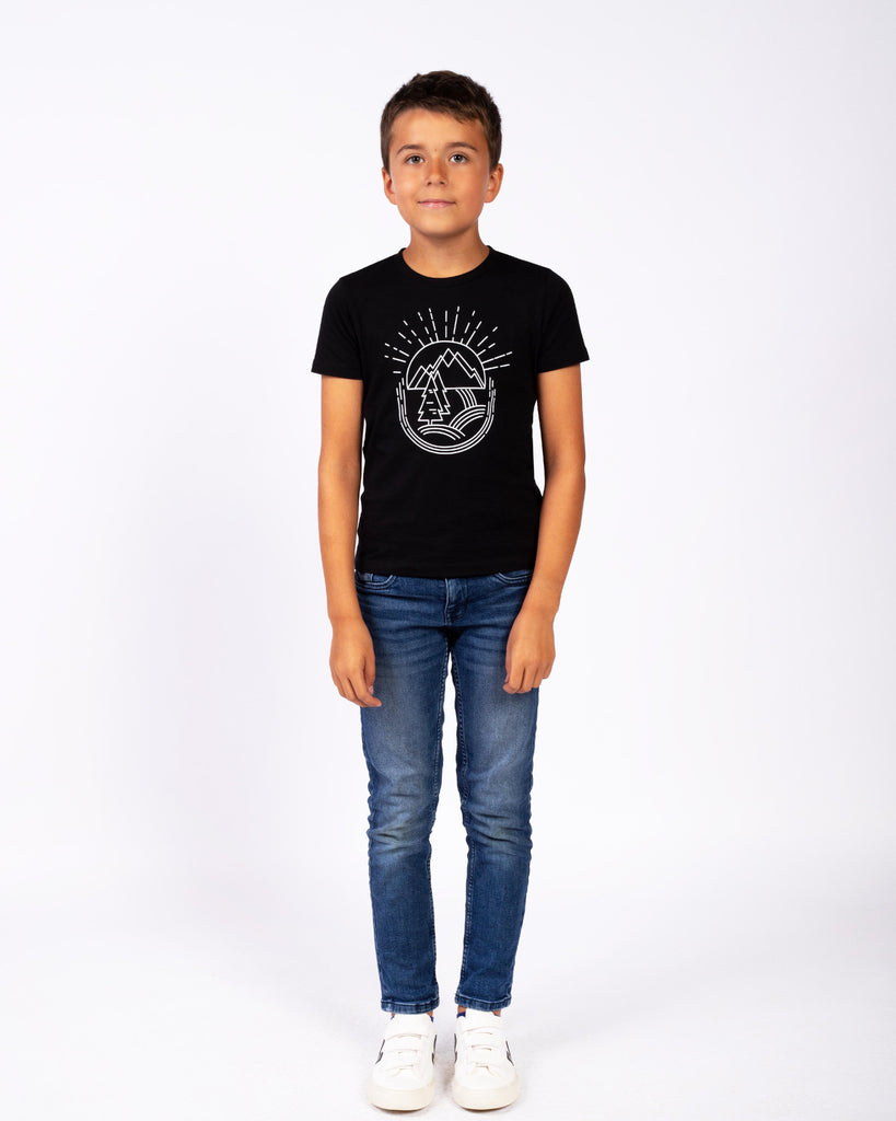 C002;Black;model3